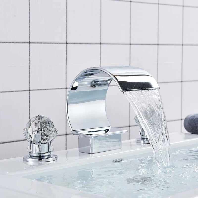 Bright Golden Waterfall Basin Faucet Dual Cristal Handle Widespread Bathroom Sink Mixer Tap Deck Mounted Bathtub Mixers Crane