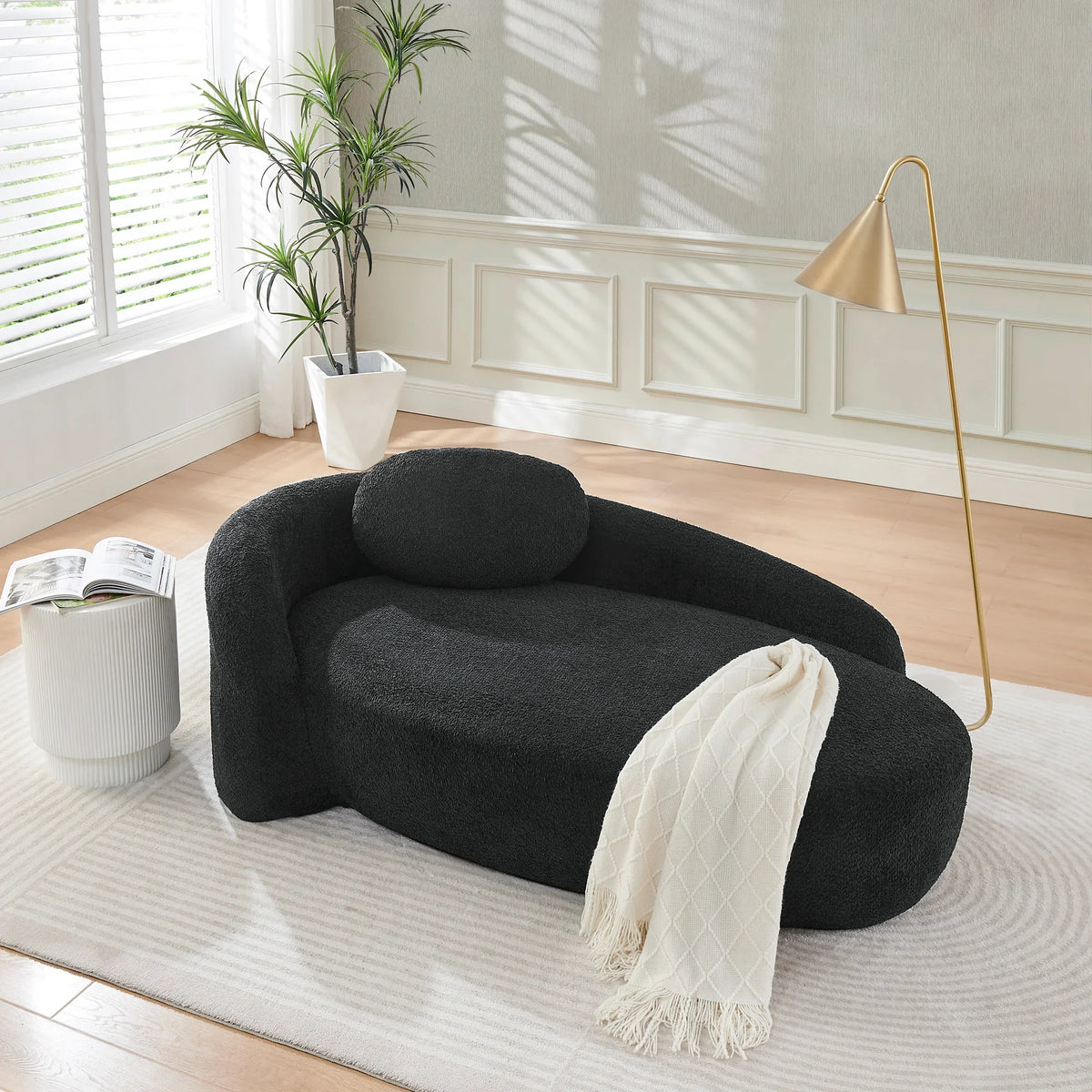 Modern Curved Oval Chaise Lounge Chair With Matching Pillow