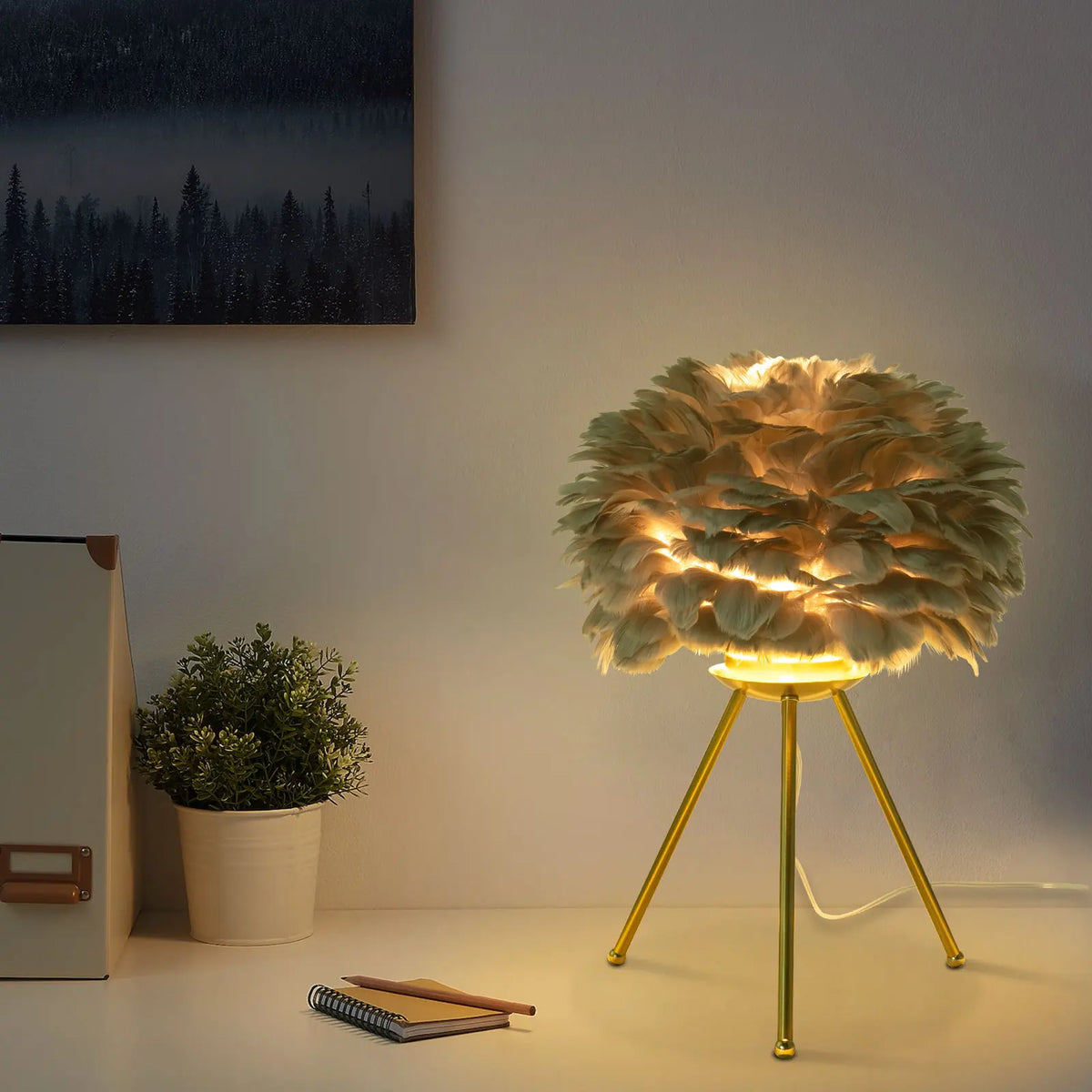Feather Table Lamp With Metallic Finish For Indoor Home Decor E26