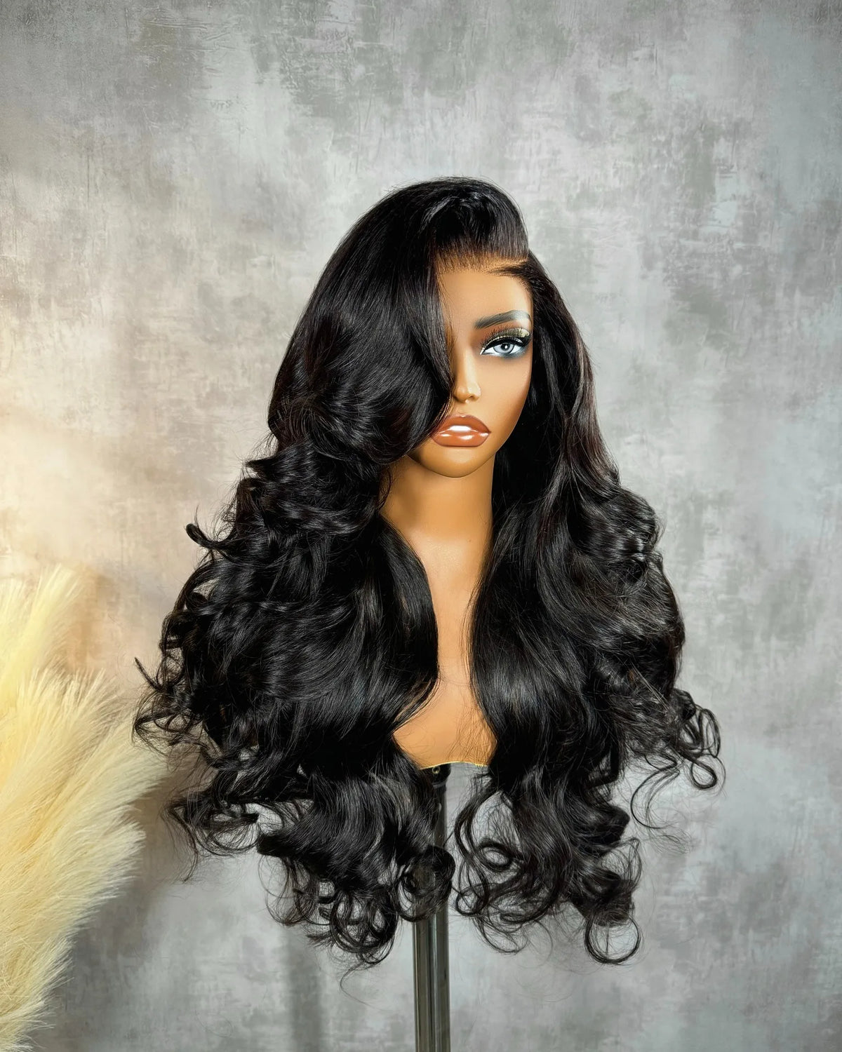 34 Inch Highlight 4 27 Colored Body Wave 13x4 Transparent Lace Frontal Wig Brazilian Pre Plucked With Baby Hair Honey Blonde Wig