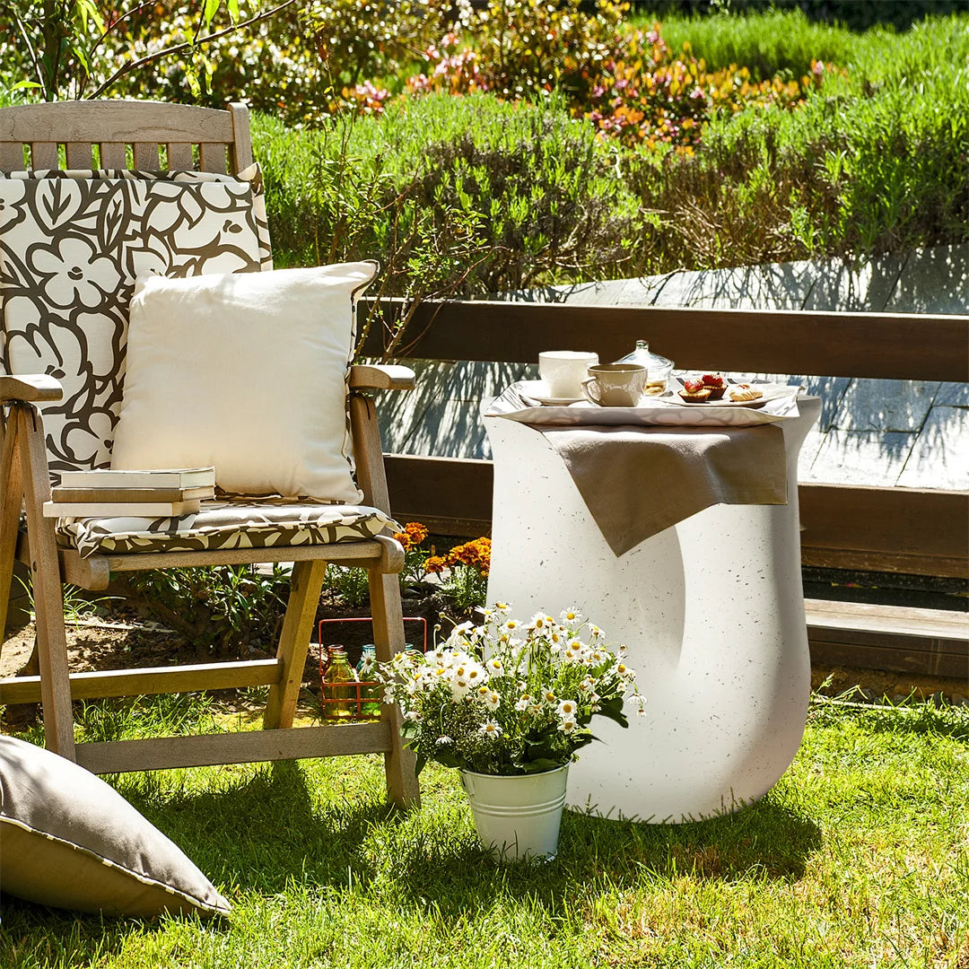 LUVODI Modern U-Shaped Geometric Concrete Accent Table Lightweight Garden Stool Decorative Side Table for Indoor And Outdoor Use
