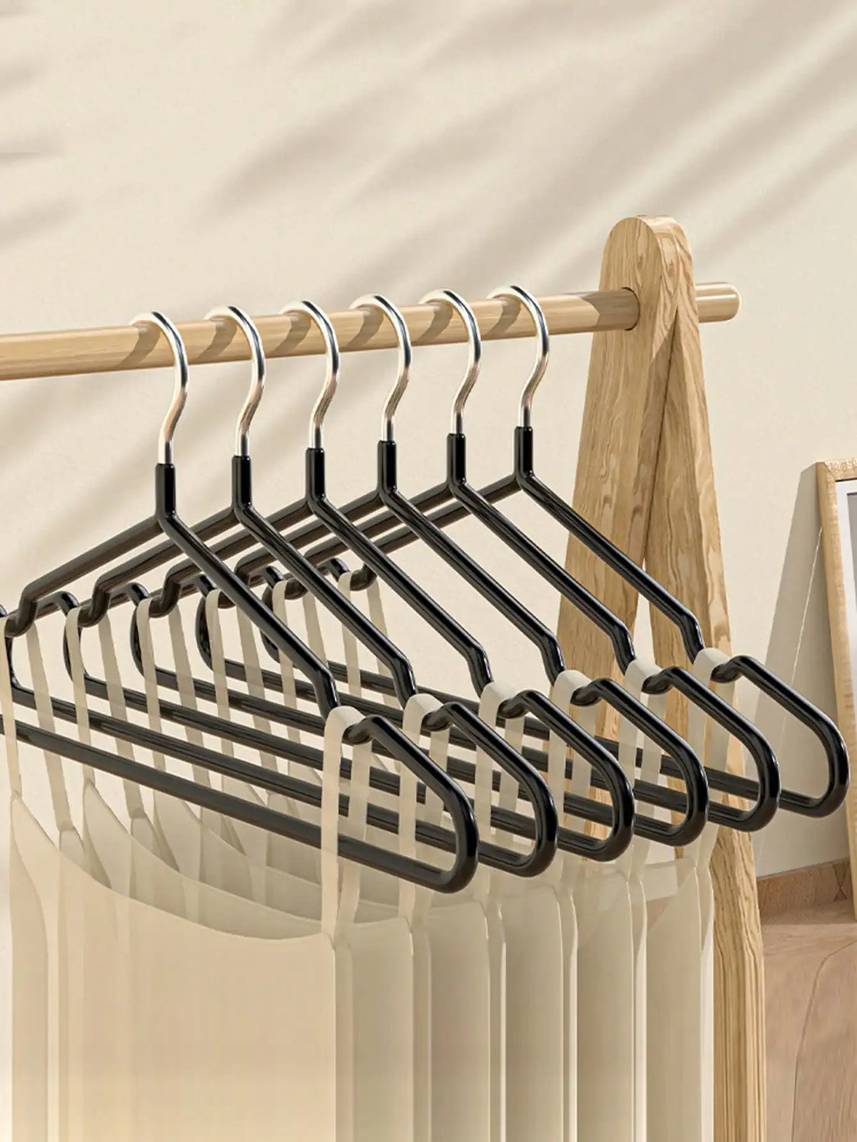 Stainless Steel Dip Coated Hangers With Shoulder Grooves